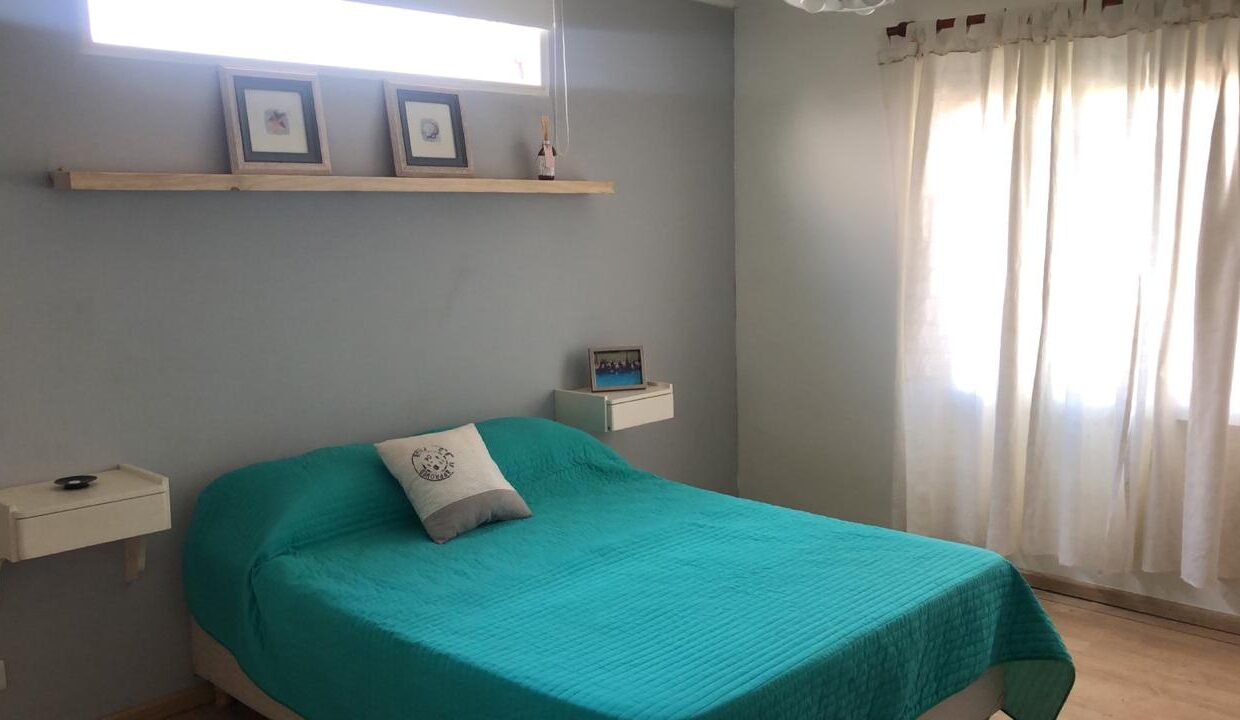 77d7fb59-3ca6-4adc-b9a7-afc17b9b8a7d