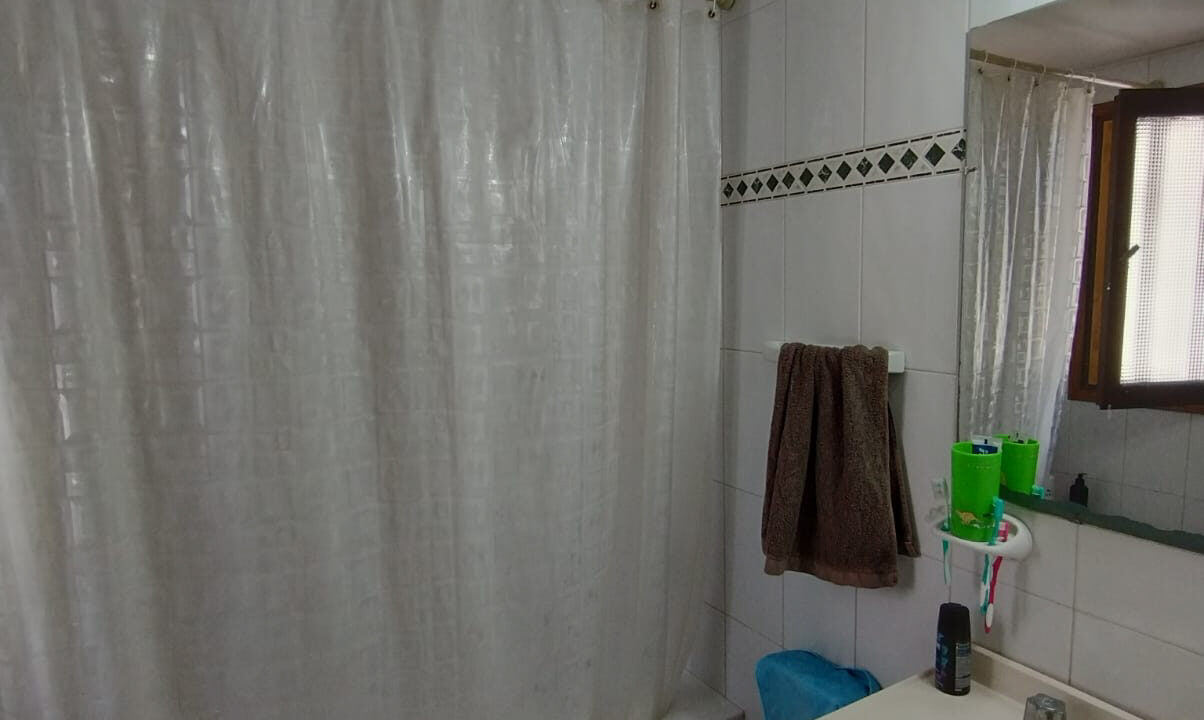 1270d0e0-e305-4a94-b29b-91b9203e8c04