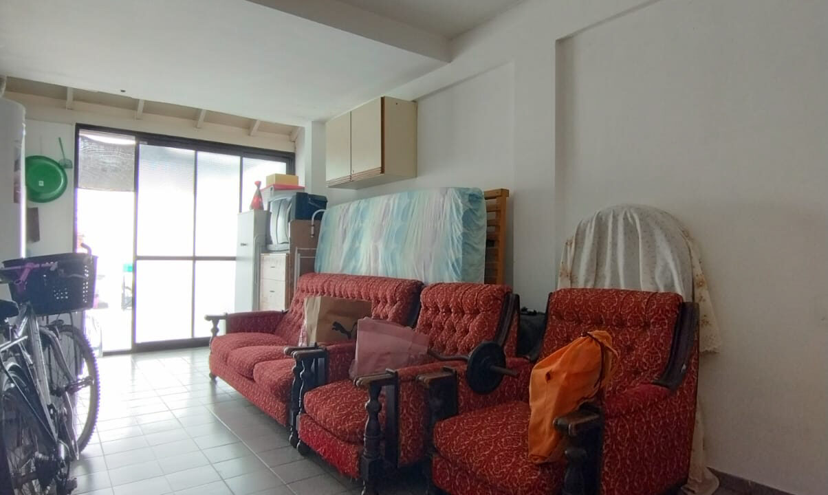 cb9d27bd-b37c-49d2-8e24-a7d444caa3c8