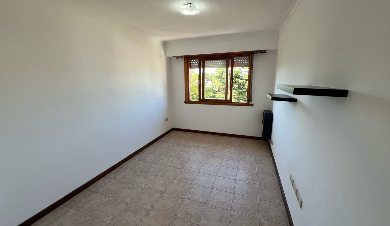 941f8937-f040-4363-80dc-eee6c8cd4581