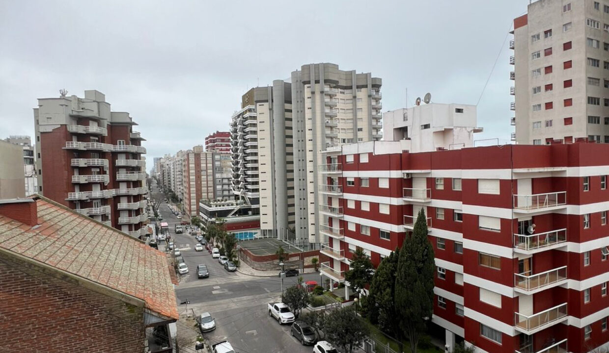 64a834e6-7db5-42fc-8a18-a2061afbd0a4