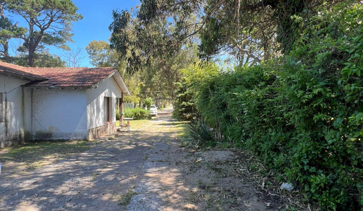 ca8130e8-86fb-48a5-b72a-bad460e198d6