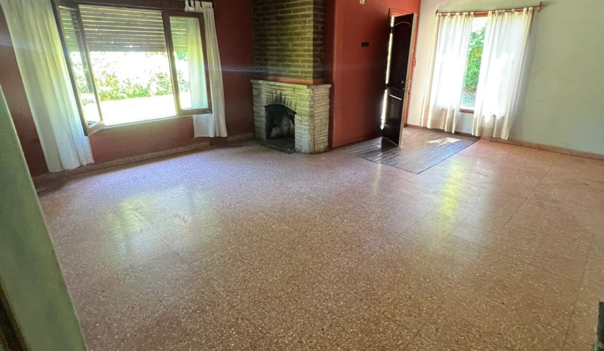 d5d7882b-f59f-4293-ba23-5588cffd866b