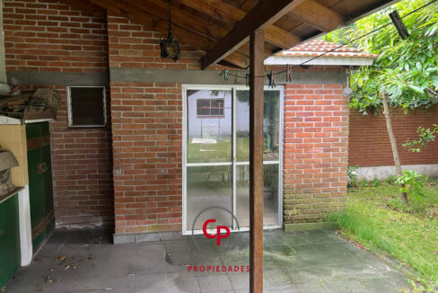 76e9180f-7adc-4b13-9557-a74d3e100e91